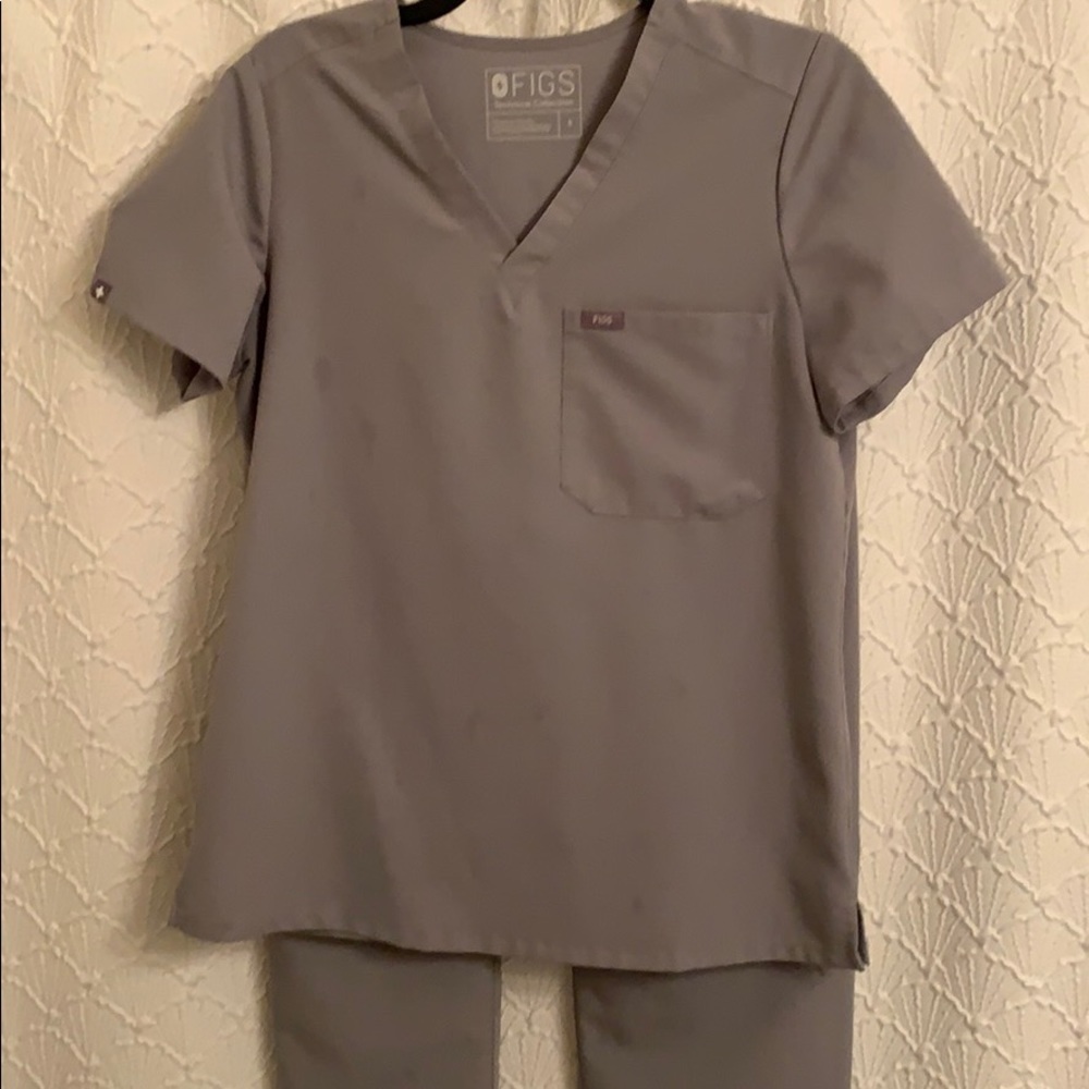 Figs limited edition cement grey scrub set